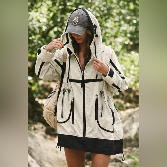 Free People Jackets & Blazers - Free People Peace Out Backpack Parachute Parka. NWT. Ivory.